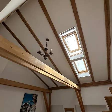 Garsoniera 2 Langa Plaja בית אירוח *